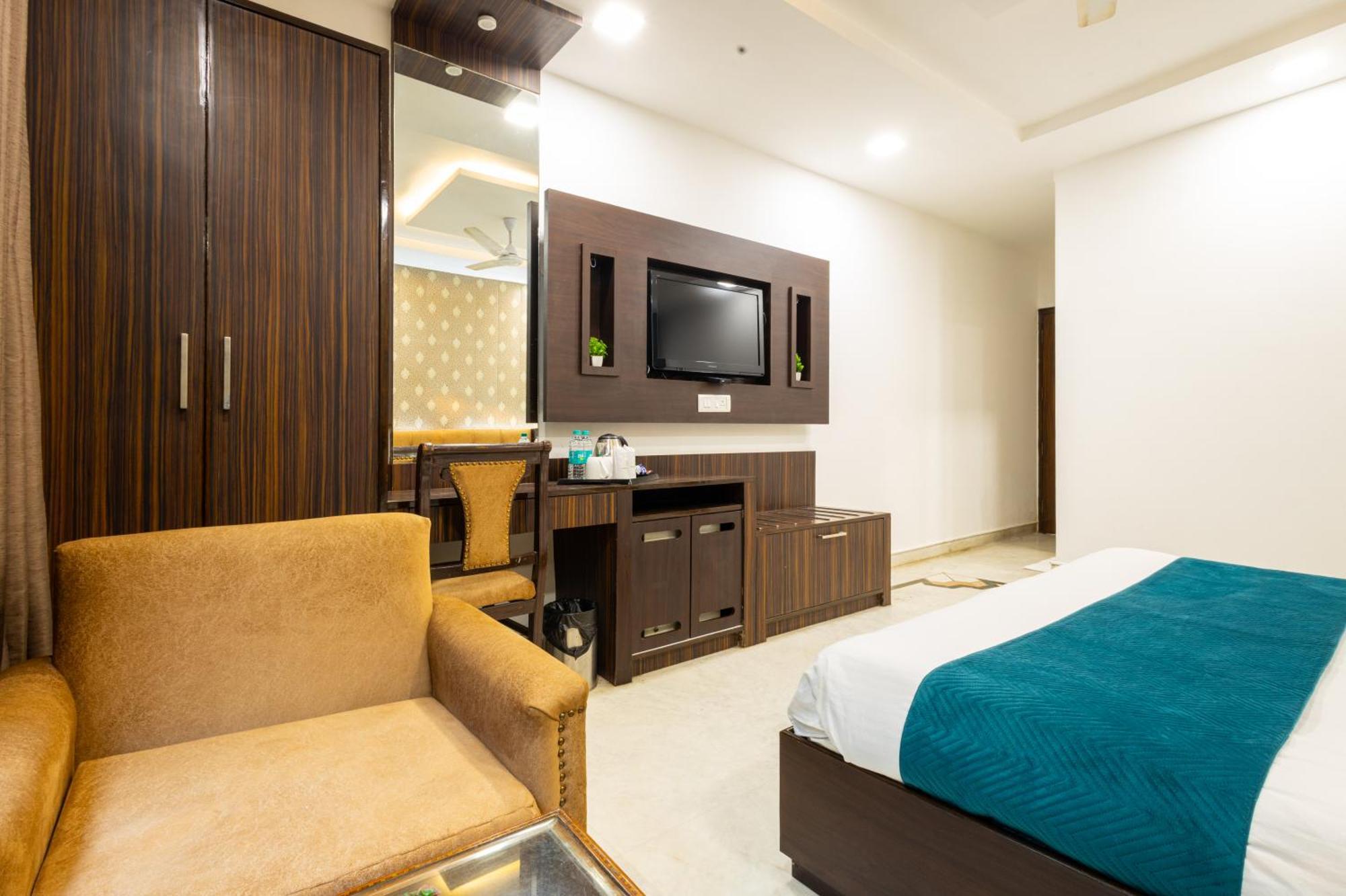 Hotel Panickers Residency - Ajmal Khan Market Near Karol Bagh Metro Delhi  Extérieur photo