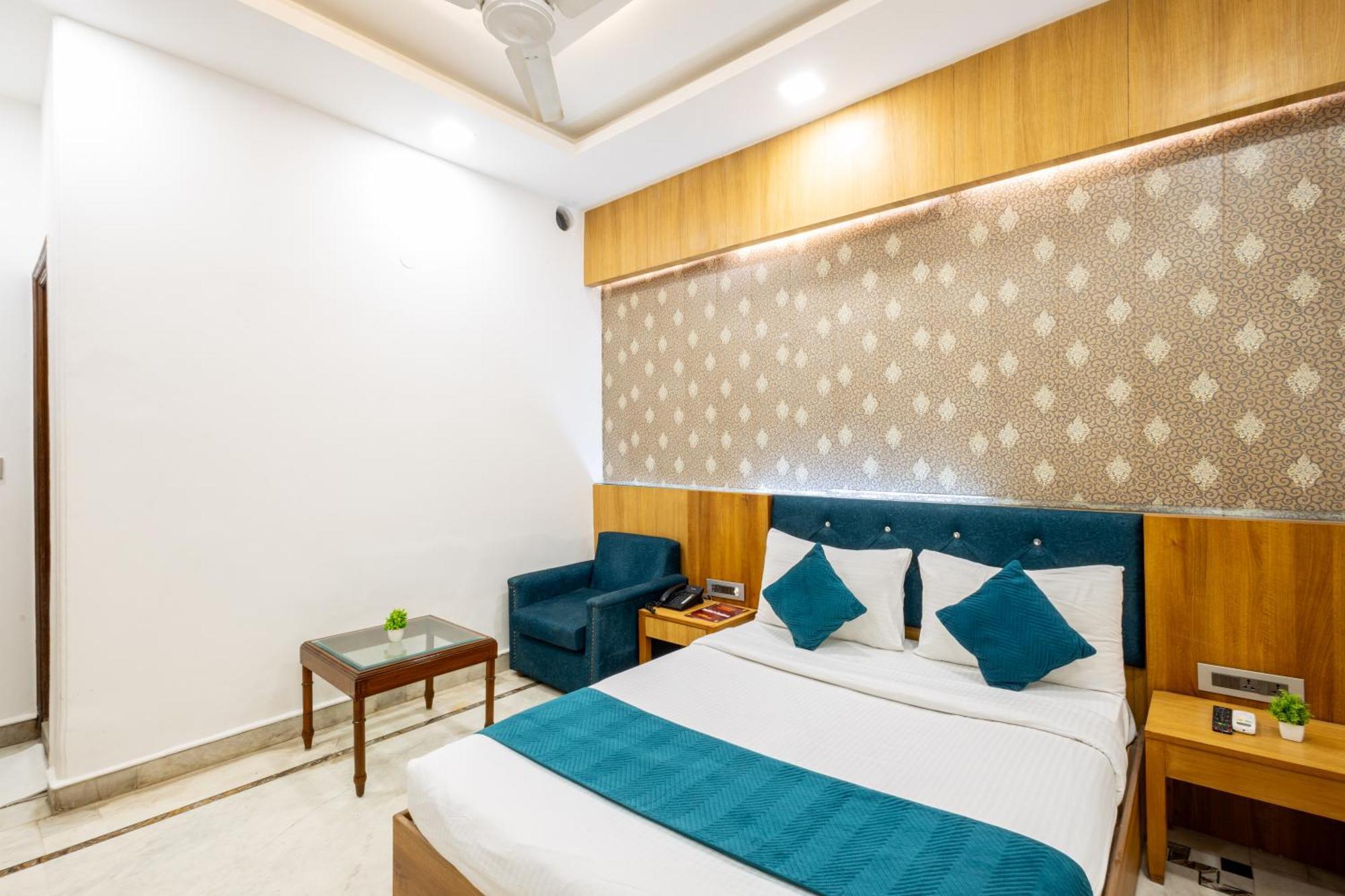 Hotel Panickers Residency - Ajmal Khan Market Near Karol Bagh Metro Delhi  Extérieur photo